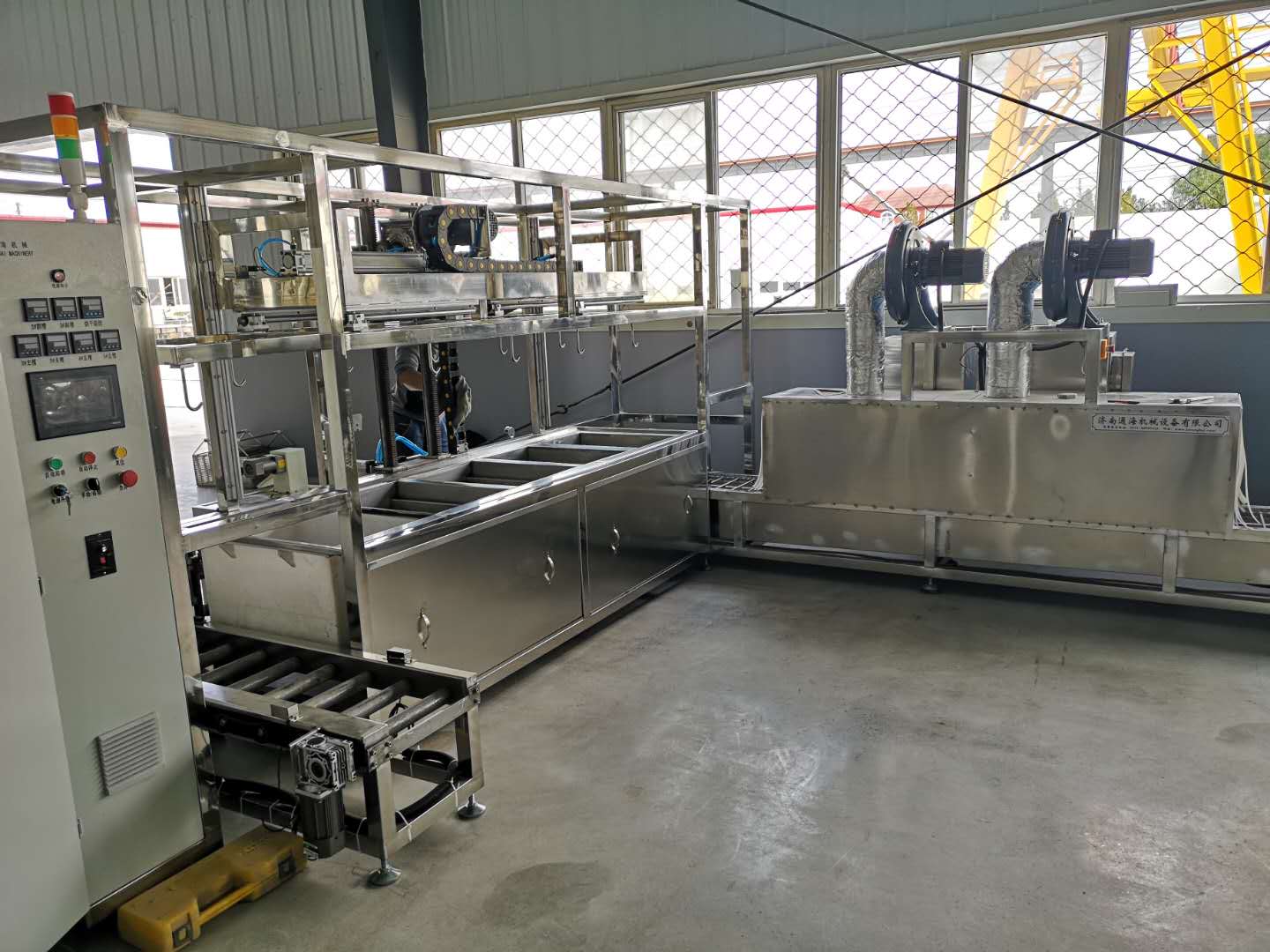 超聲波清洗設備清洗電子線路板到底有什么優勢