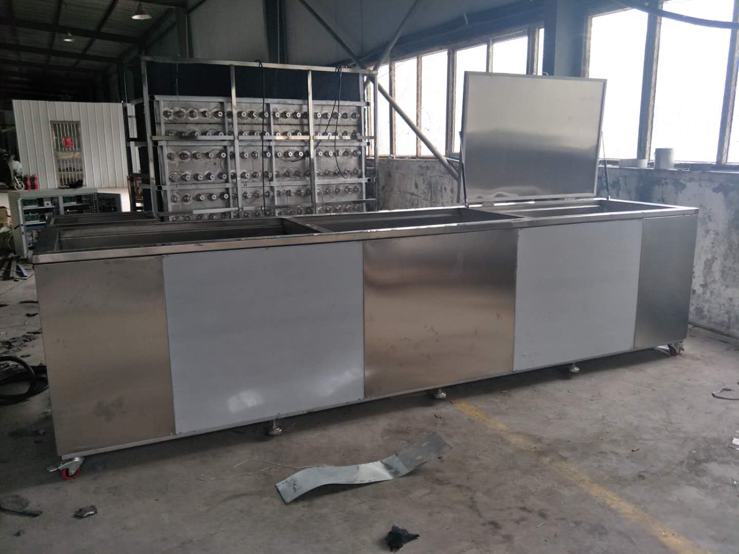 多槽超聲波清洗機清洗不規則噴絲板注意以下五點